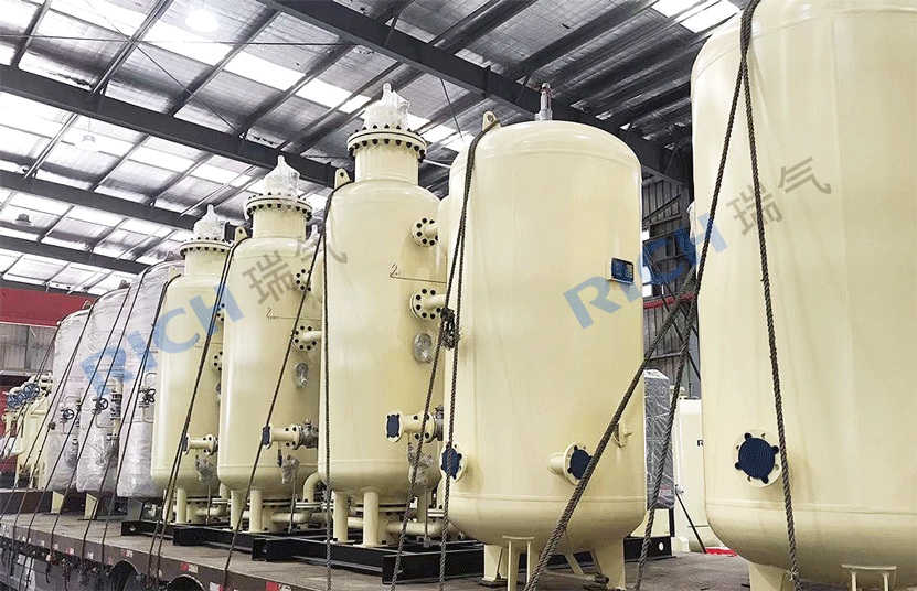 瑞氣生產的BGPN49-165電池行業(yè)制氮機如期發(fā)貨  ?